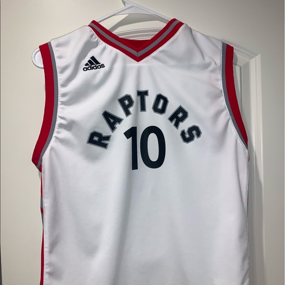 DeRozan Jersey - Picture 1 of 2